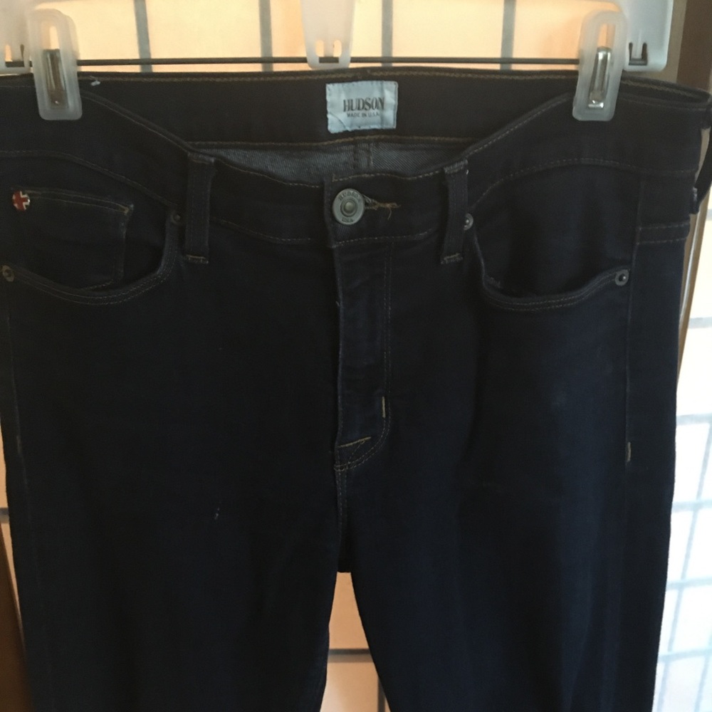 Hudson dark wash, Mid rise Nico super skinny.